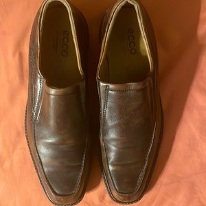 Ecco brown shoes in brand new condition